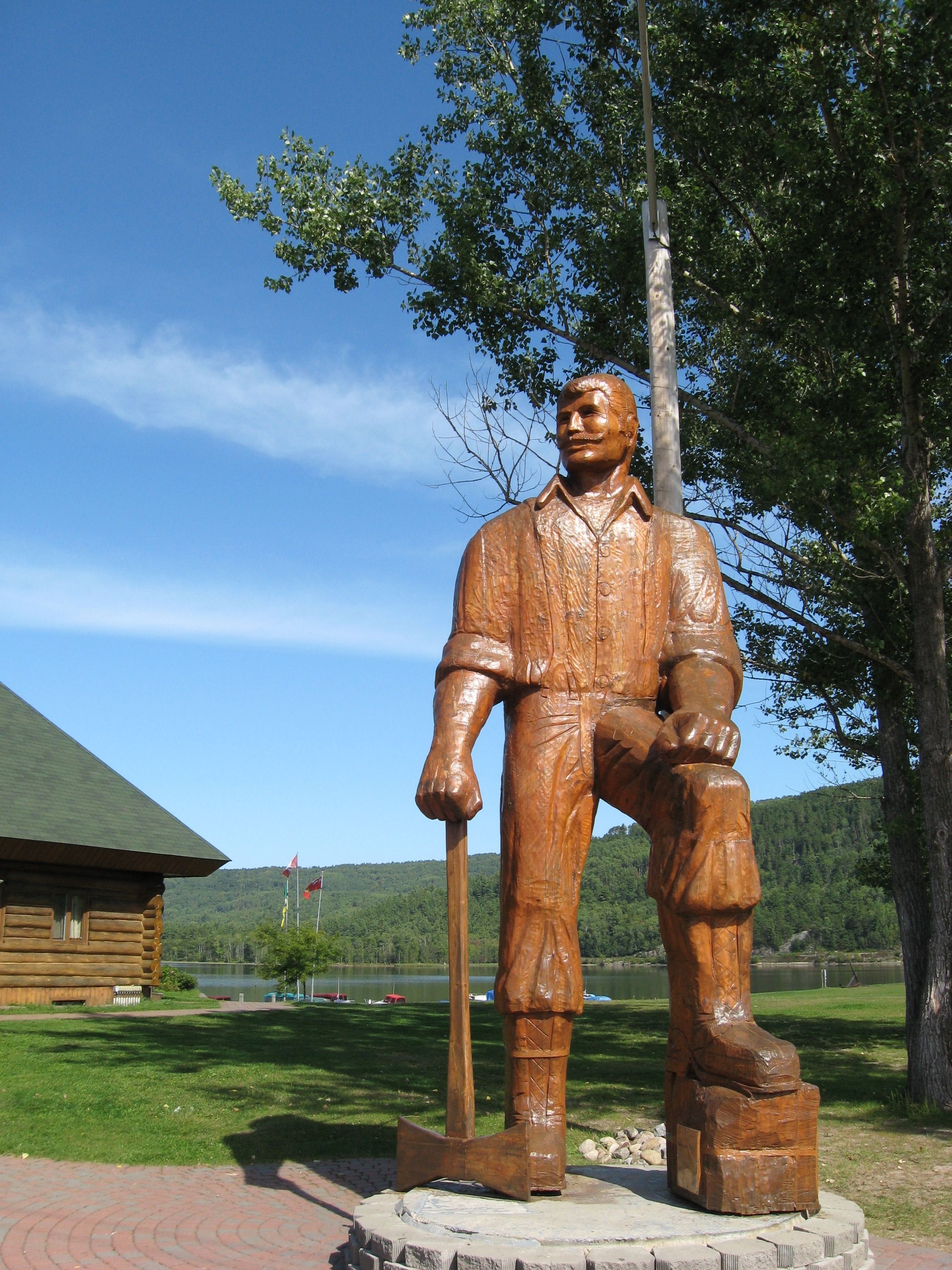 The carved Big Joe Mufferaw statue in Mattawa.