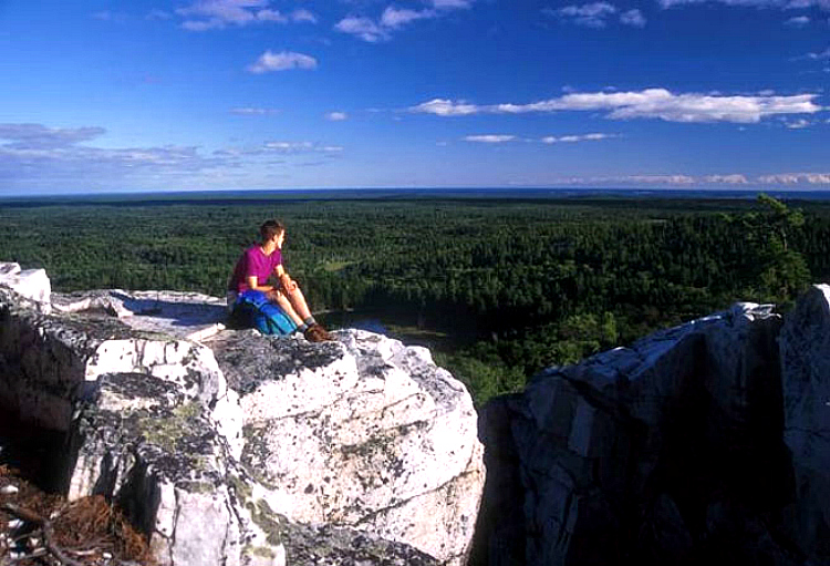 Top 5 Northeastern Ontario Hikes You Need to Do