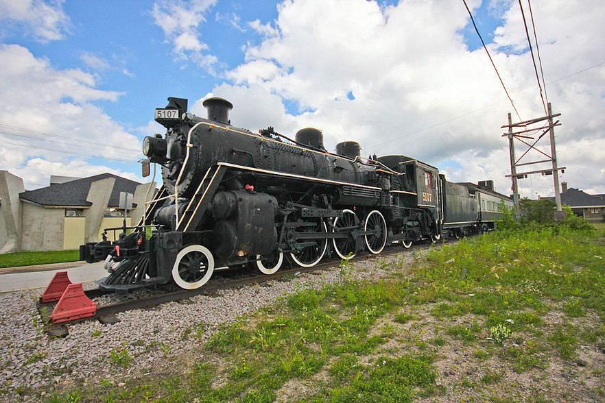 Are You a Train Enthusiast? These Spots Are For You!